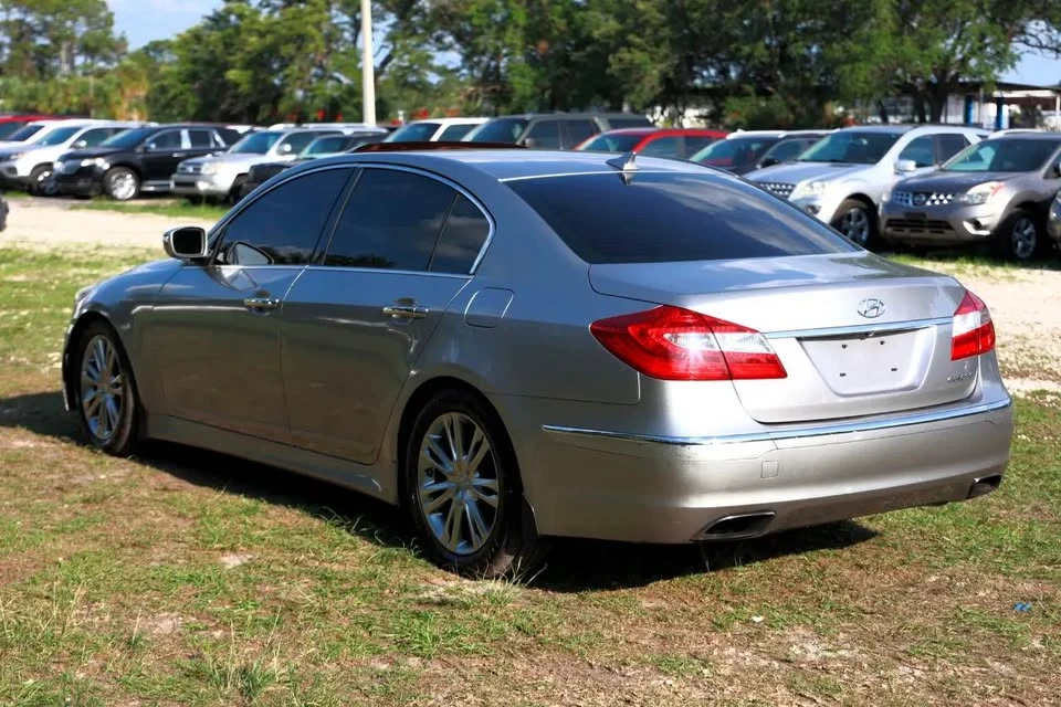 2012 Hyundai Genesis - Image 8 of 8