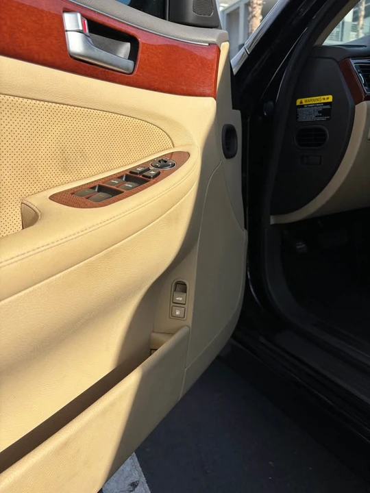 2012 Hyundai Genesis - Image 8 of 20
