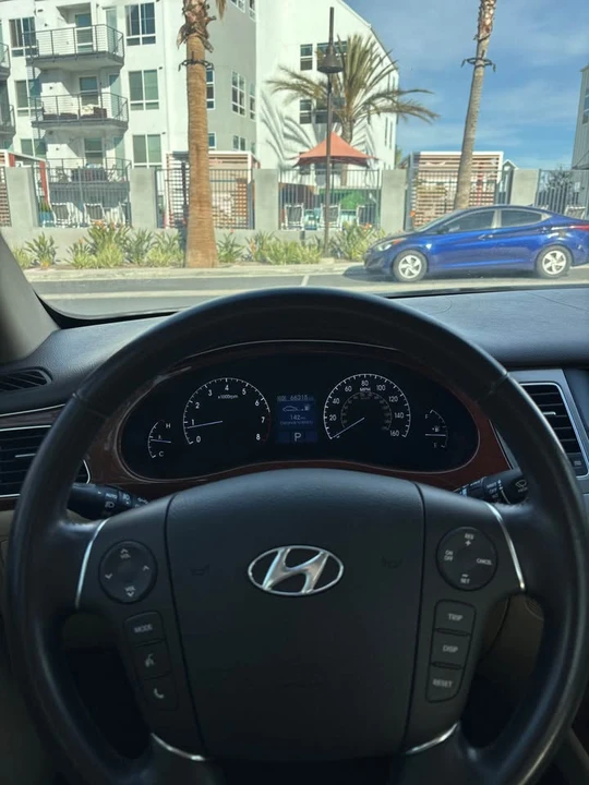 2012 Hyundai Genesis - Image 3 of 20