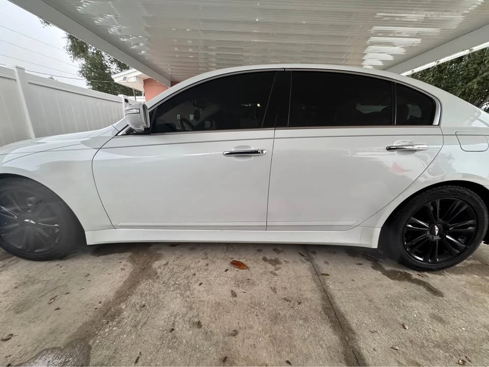2012 Hyundai Genesis - Image 19 of 20