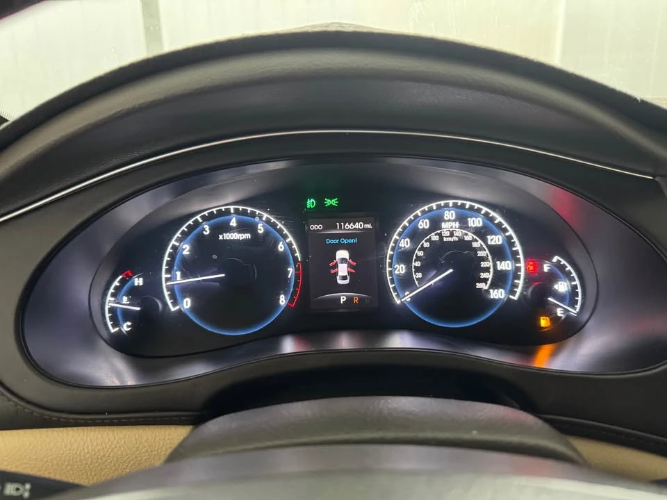 2012 Hyundai Genesis - Image 4 of 20