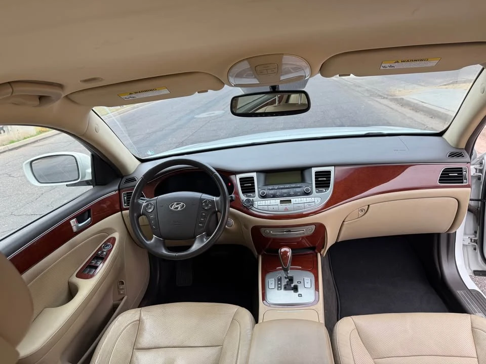 2012 Hyundai Genesis - Image 6 of 15