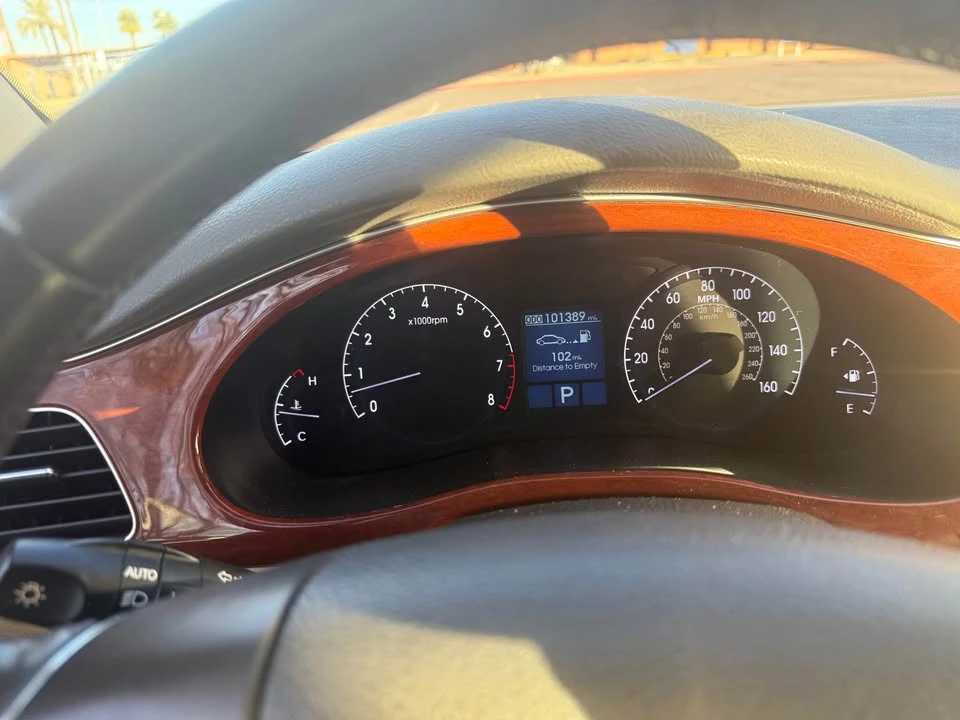 2012 Hyundai Genesis - Image 12 of 15