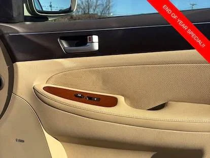 2012 Hyundai Genesis - Image 8 of 10