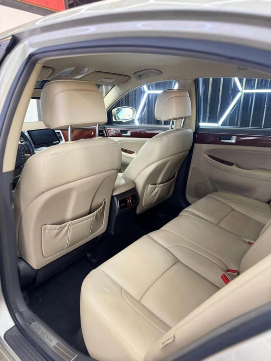 2012 Hyundai Genesis - Image 10 of 10