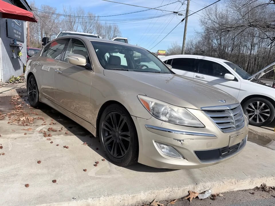 2012 Hyundai Genesis - Image 10 of 10