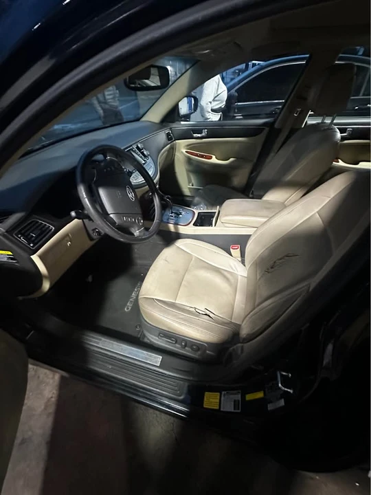 2012 Hyundai Genesis - Image 10 of 10
