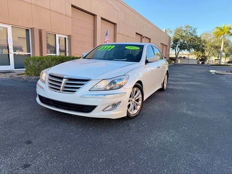 2012 Hyundai Genesis 3.8 Sedan