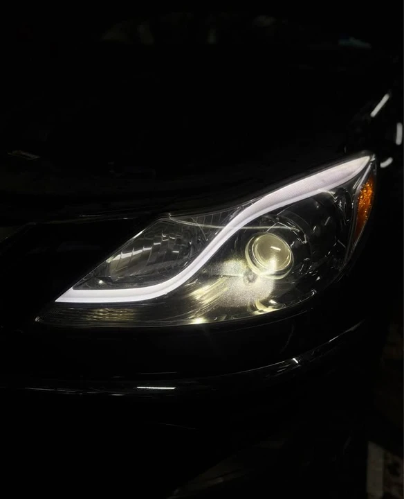 2012 Hyundai Genesis - Image 15 of 15