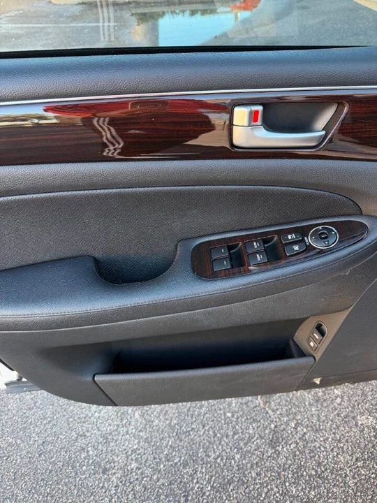 2012 Hyundai Genesis - Image 13 of 16