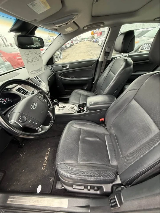 2012 Hyundai Genesis - Image 5 of 20
