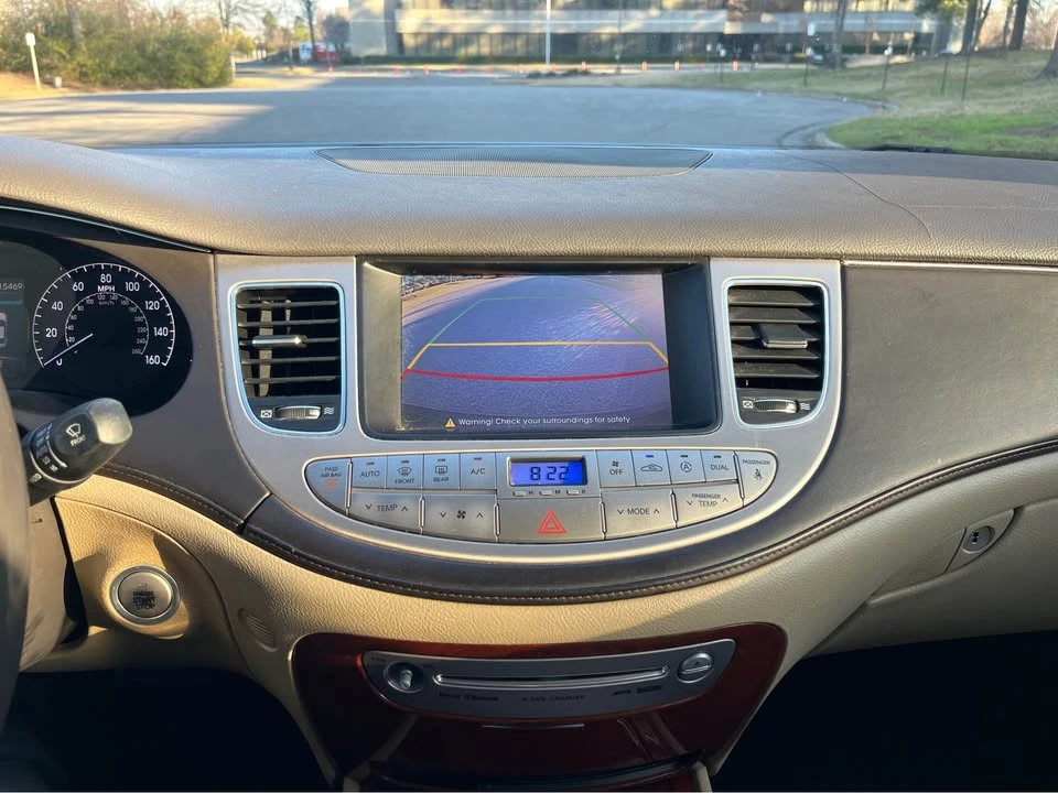 2012 Hyundai Genesis - Image 14 of 17