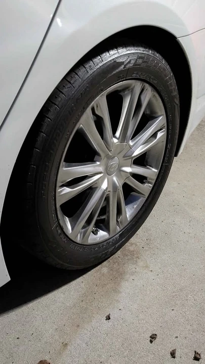 2012 Hyundai Genesis - Image 7 of 9