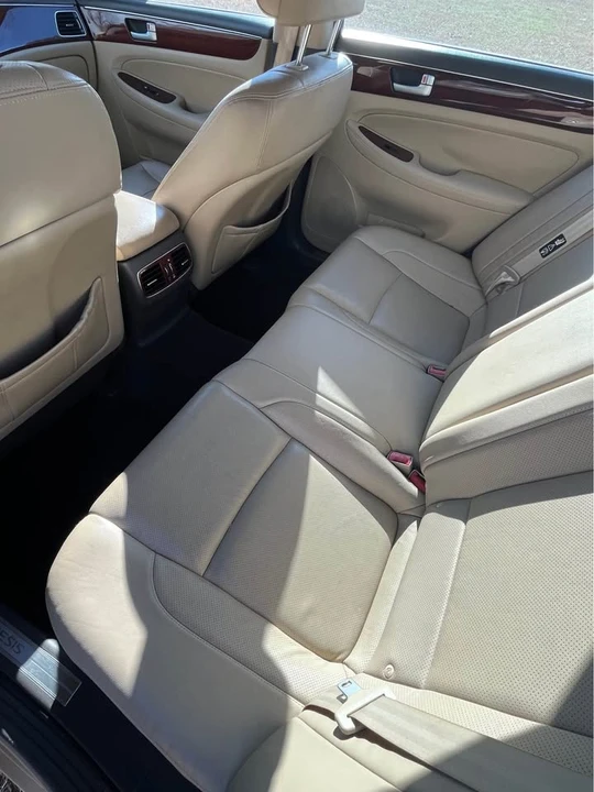 2012 Hyundai Genesis - Image 13 of 13
