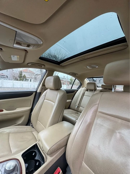 2012 Hyundai Genesis - Image 11 of 15