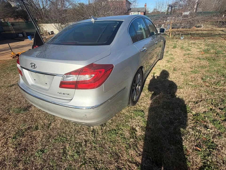 2012 Hyundai Genesis - Image 2 of 5