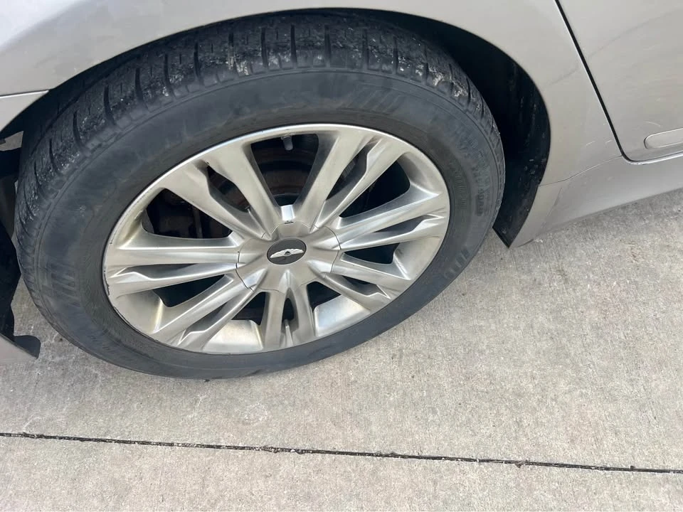 2012 Hyundai Genesis - Image 15 of 17