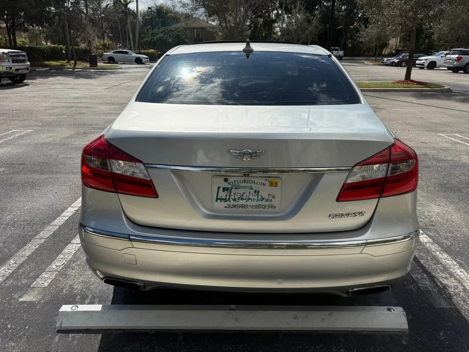 2012 Hyundai Genesis - Image 3 of 3