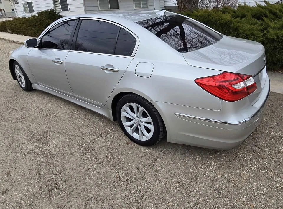 2012 Hyundai Genesis - Image 3 of 7