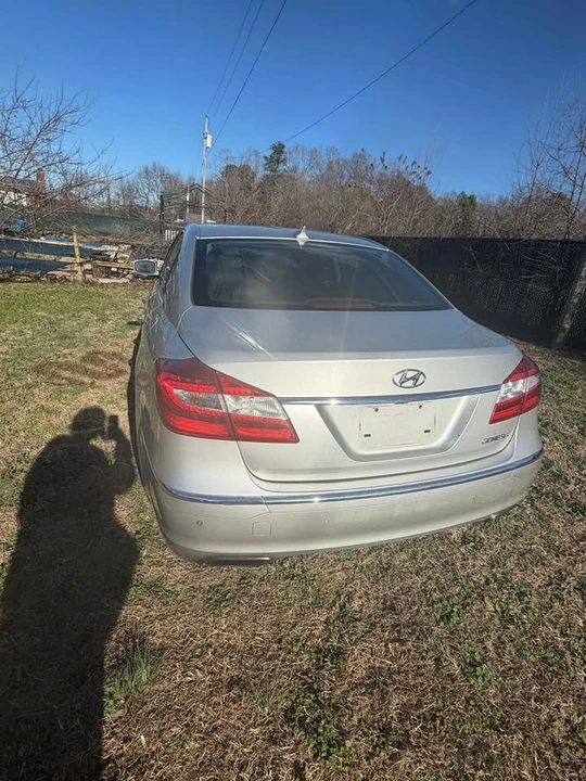 2012 Hyundai Genesis - Image 3 of 8