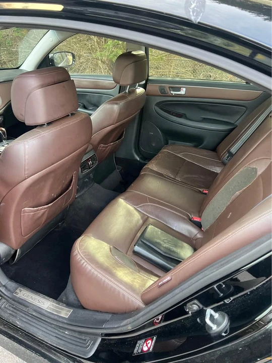 2012 Hyundai Genesis - Image 9 of 10