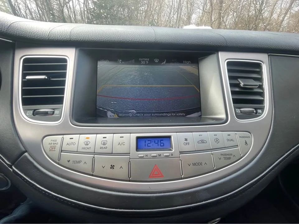 2012 Hyundai Genesis - Image 19 of 20
