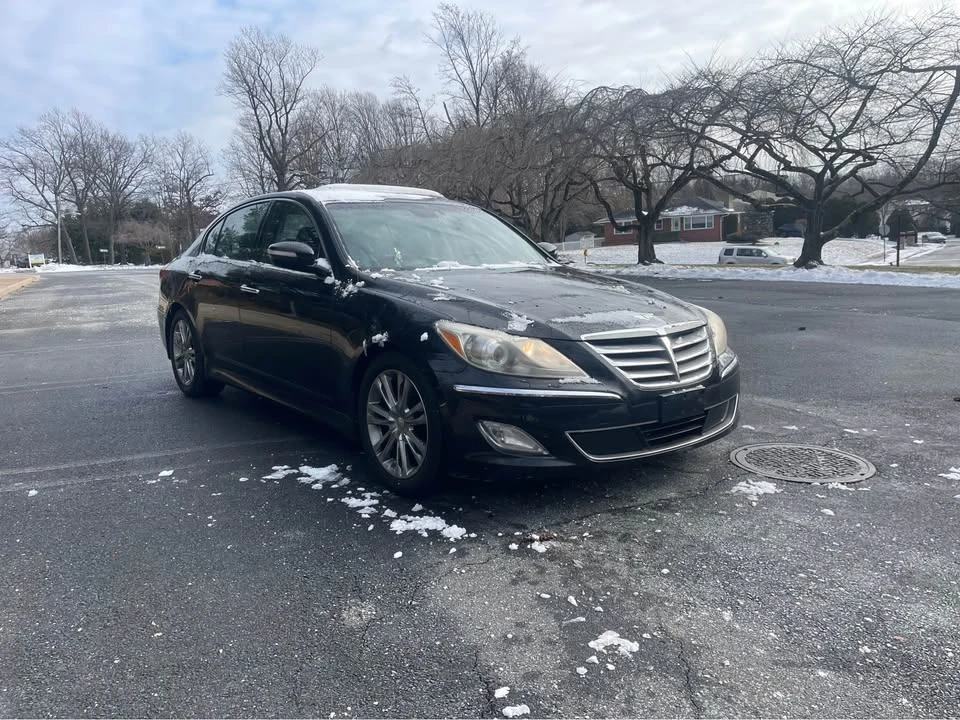 2012 Hyundai Genesis - Image 7 of 20