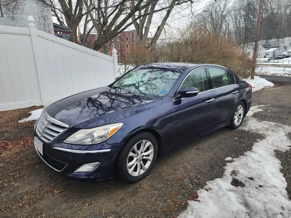 2012 Hyundai Genesis - Image 2 of 5