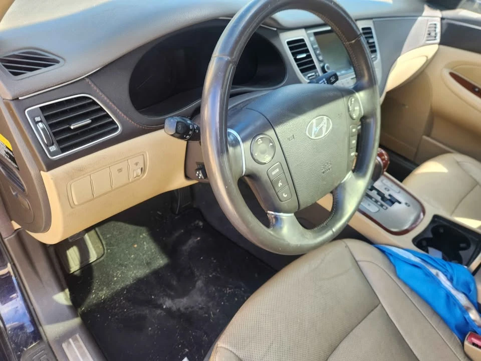 2012 Hyundai Genesis - Image 2 of 6