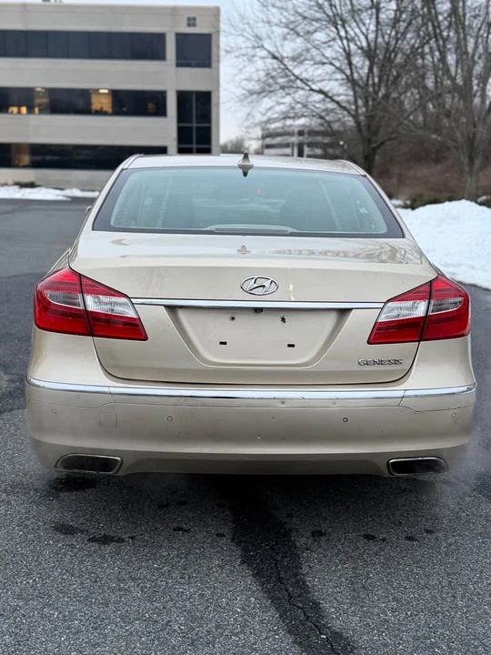 2012 Hyundai Genesis - Image 3 of 17