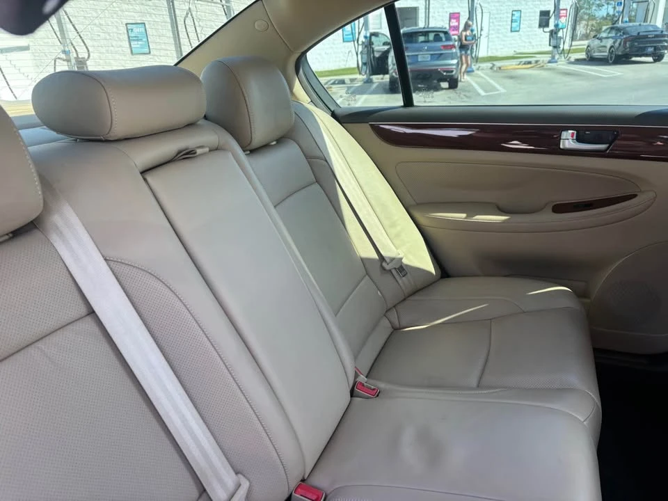 2012 Hyundai Genesis - Image 7 of 12