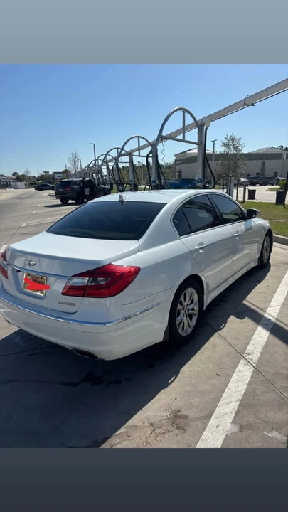 2012 Hyundai Genesis - Image 2 of 12