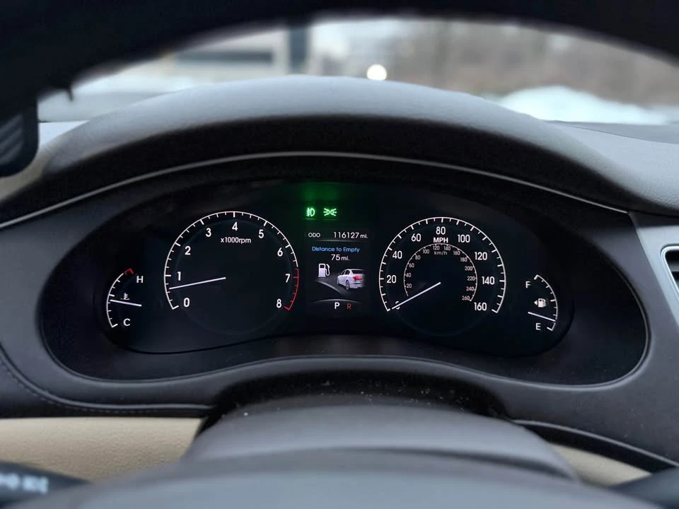 2012 Hyundai Genesis - Image 14 of 17
