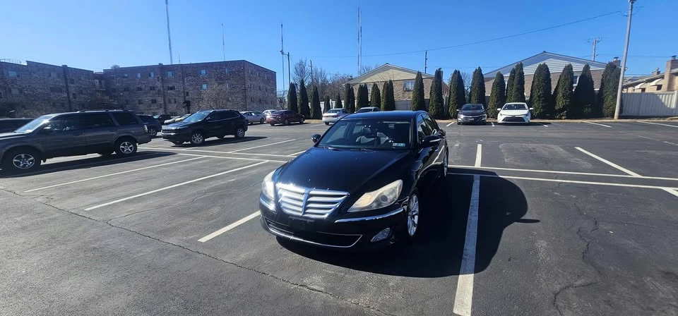 2012 Hyundai Genesis - Image 6 of 8