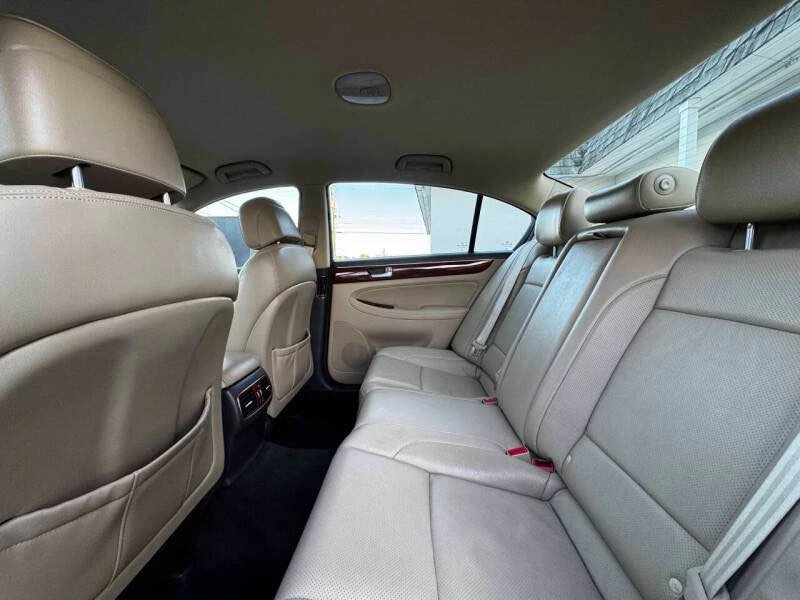 2012 Hyundai Genesis - Image 7 of 14