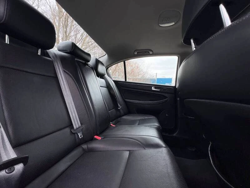 2012 Hyundai Genesis - Image 12 of 19