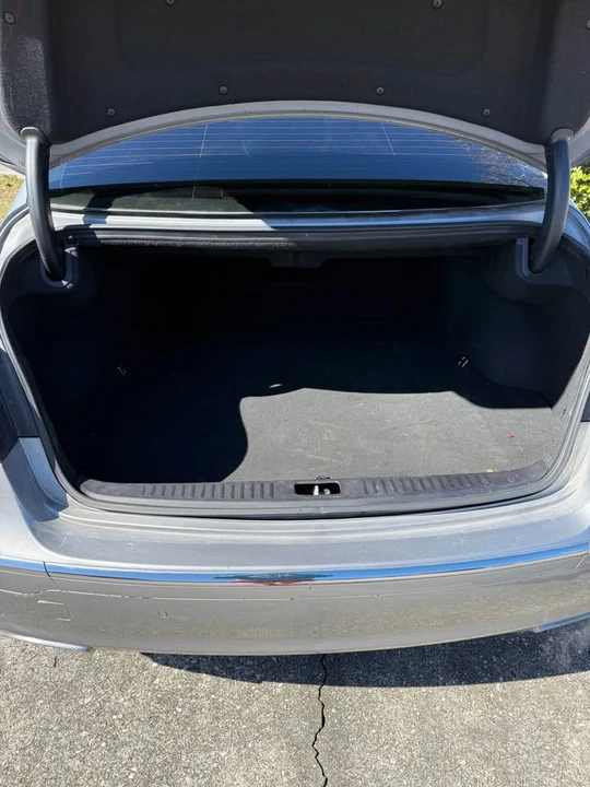 2012 Hyundai Genesis - Image 2 of 15