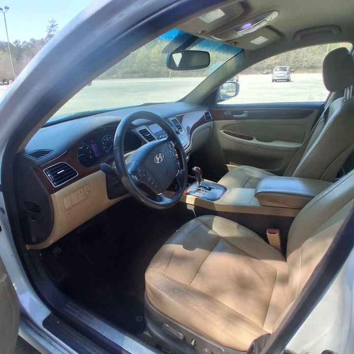 2012 Hyundai Genesis - Image 6 of 7