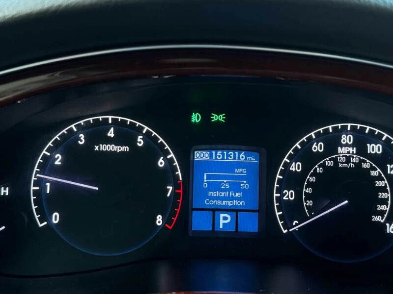 2012 Hyundai Genesis - Image 14 of 14