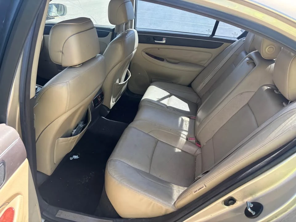 2012 Hyundai Genesis - Image 4 of 6