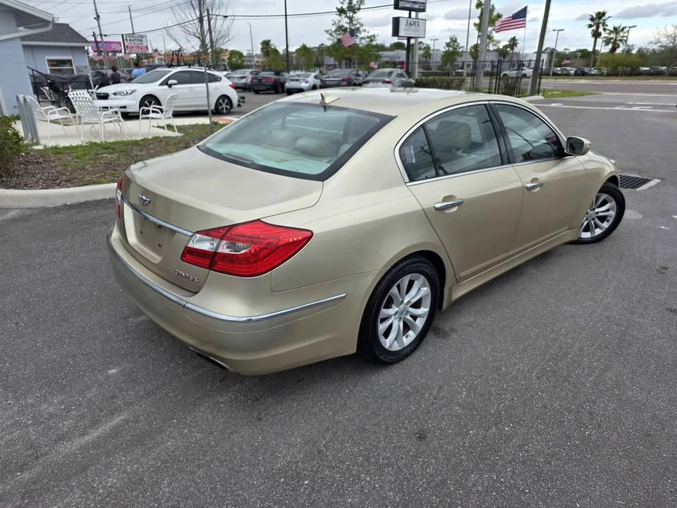 2012 Hyundai Genesis - Image 5 of 12