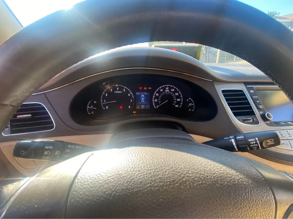 2012 Hyundai Genesis - Image 4 of 4