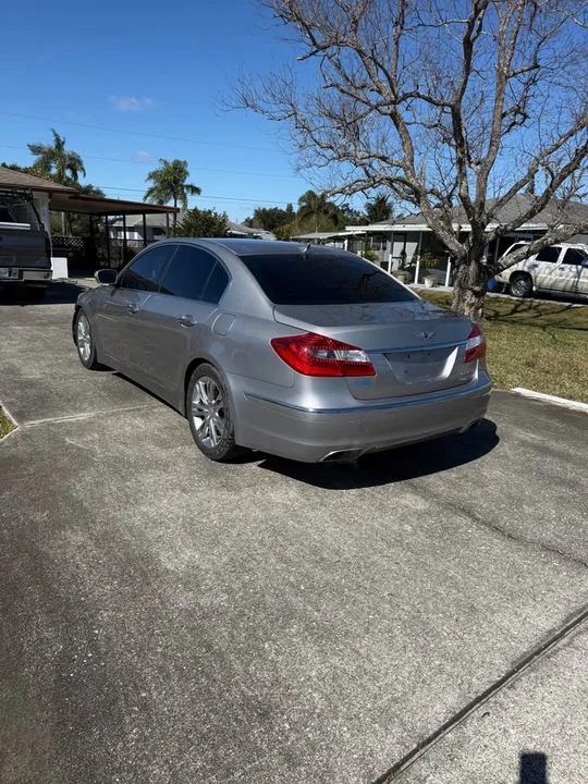 2012 Hyundai Genesis - Image 13 of 15
