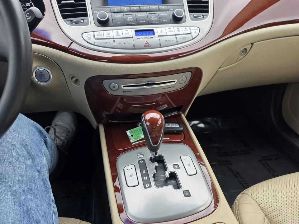 2012 Hyundai Genesis - Image 12 of 12
