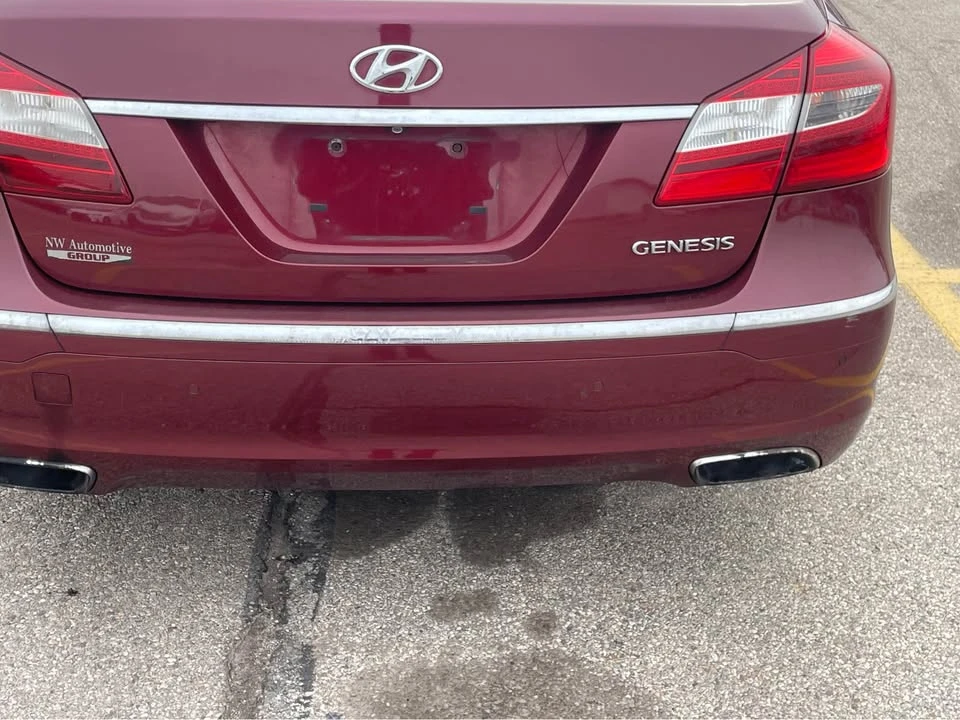 2012 Hyundai Genesis - Image 4 of 8