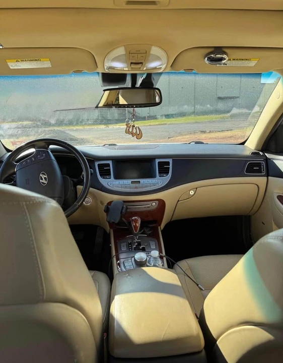 2012 Hyundai Genesis - Image 5 of 7