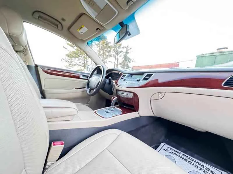 2012 Hyundai Genesis - Image 2 of 9