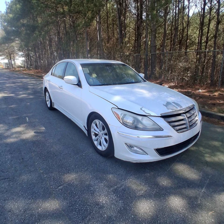 2012 Hyundai Genesis - Image 2 of 7