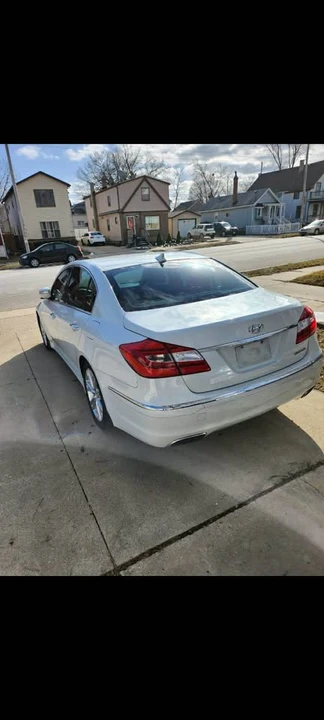 2012 Hyundai Genesis - Image 13 of 13
