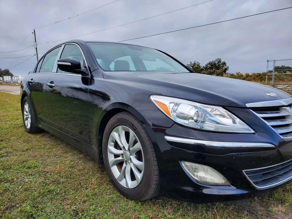 2012 Hyundai Genesis - Image 2 of 12